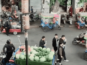 ​技师不知道为什么有点不开心?